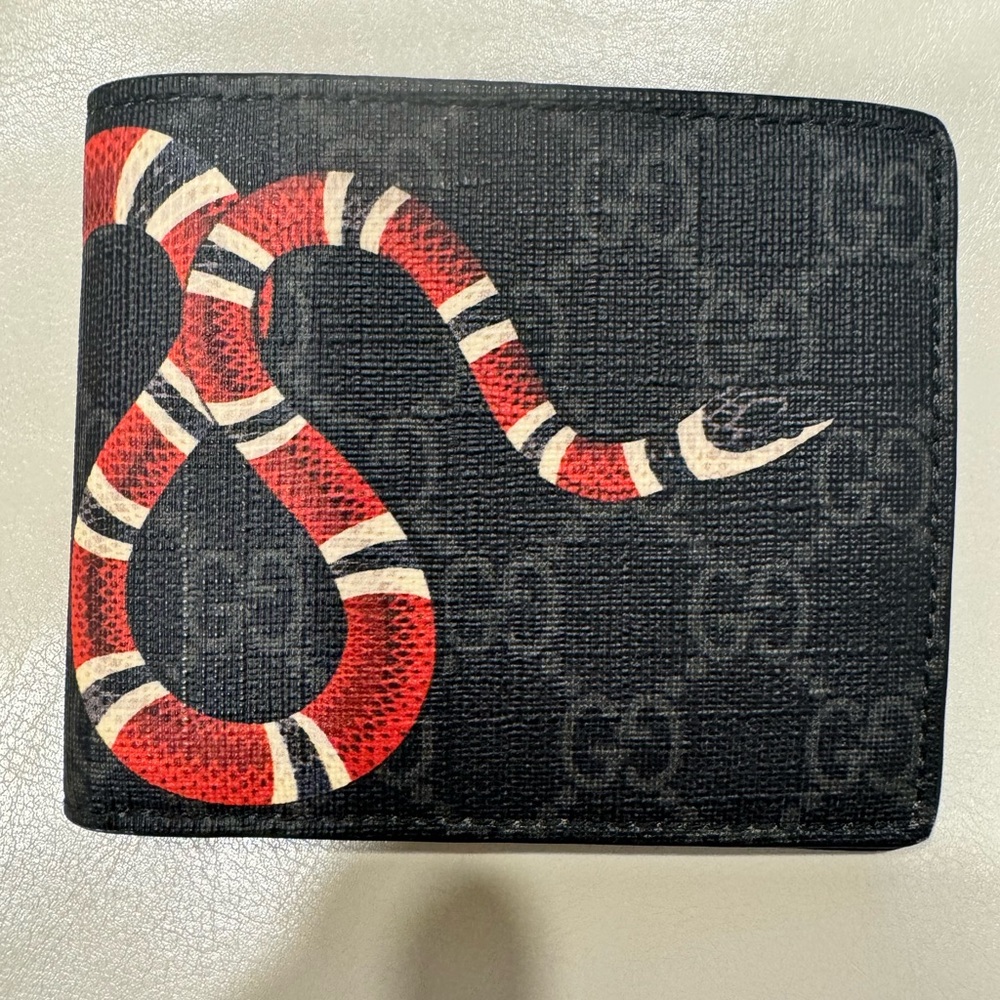 Gucci Kingsnake Print Bi-Fold Wallet